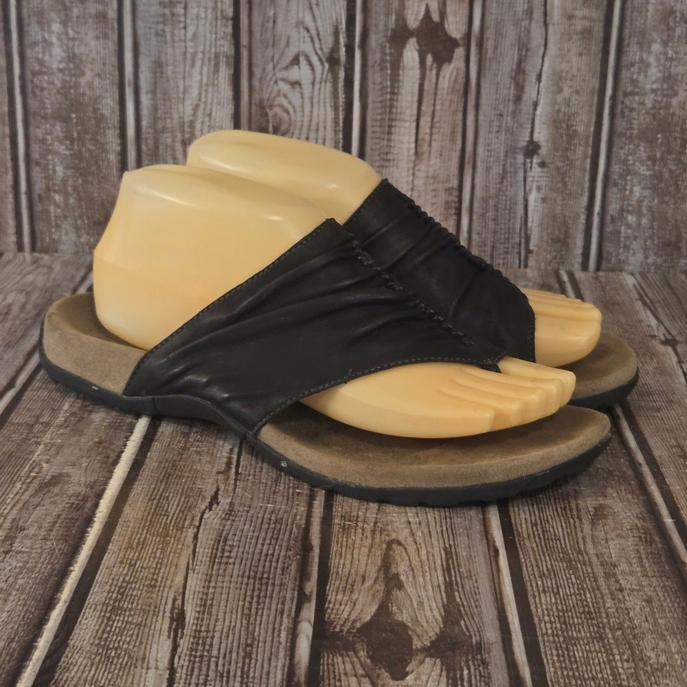 Sz 8 Womens Taos Gift Black Ruched Leather Comfort Thong Slides Sandals VGUC - Picture 3 of 6